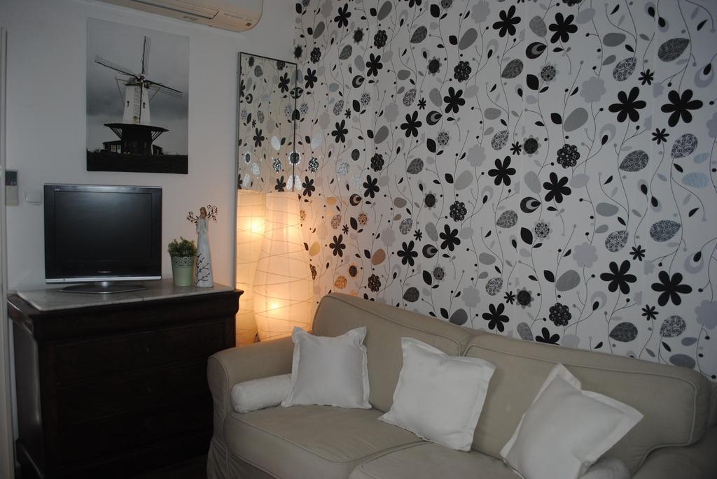 Apartment Optimist *