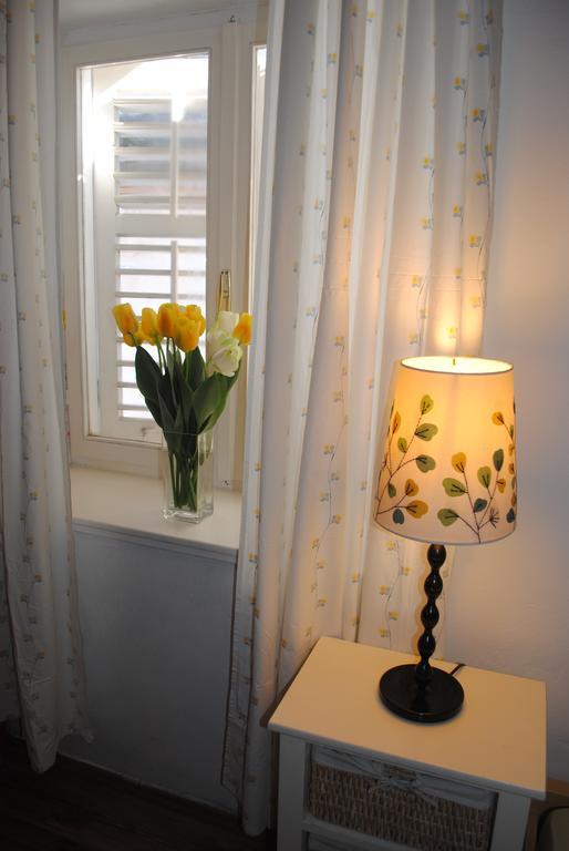 Optimist Apartment