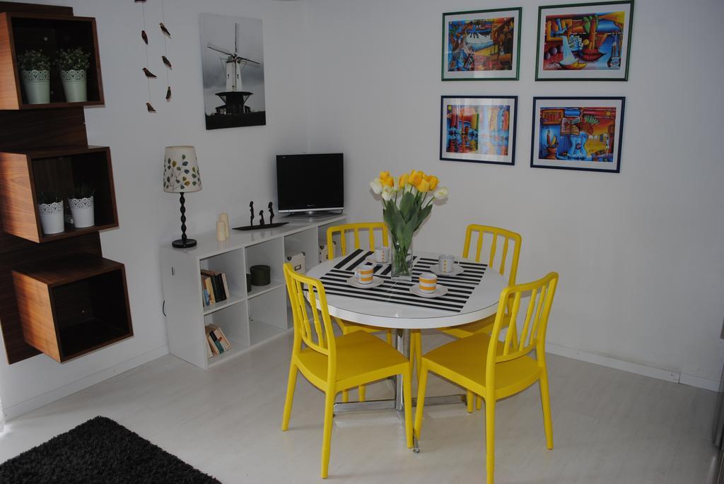 Optimist Apartment
